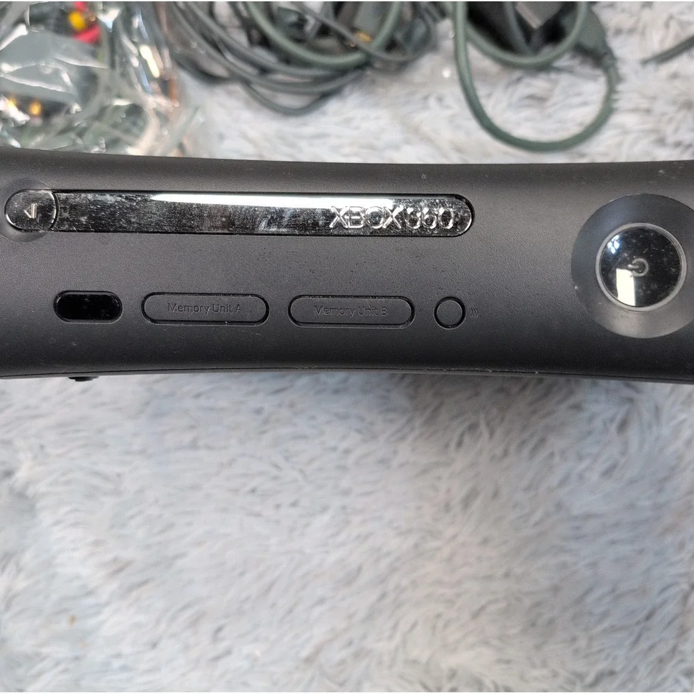 Microsoft Xbox 360 Black 120GB Console HDMI 3 Controllers 2 Headsets Not Tested